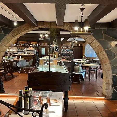 La Vista Vom La Fattoria מלון באד גנדרסהיים